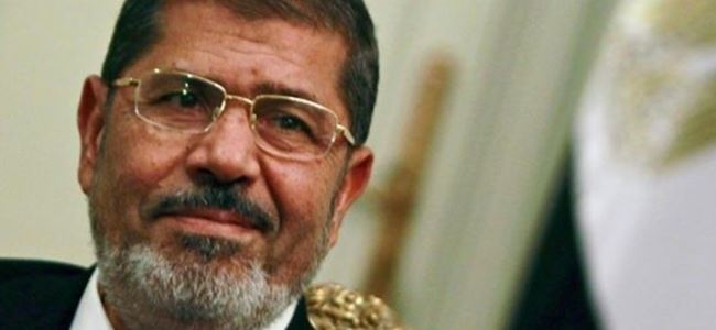 Mursi'nin yargılanmasına başlandı