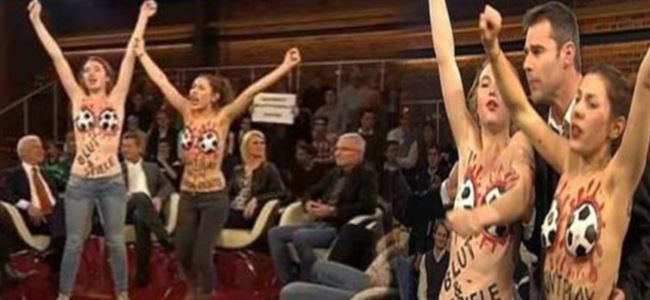 FEMEN bu kez futbola el attı