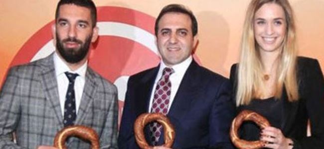 Arda Turan'ın ortağı Galatasaray yönetimine mi girecek?