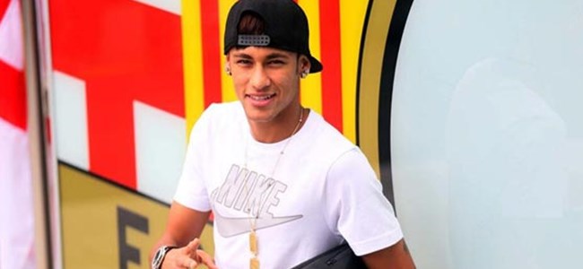 Neymar Barcelona için İspanya'da