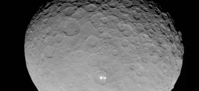 Ceres'in yakın çekim görüntüsü