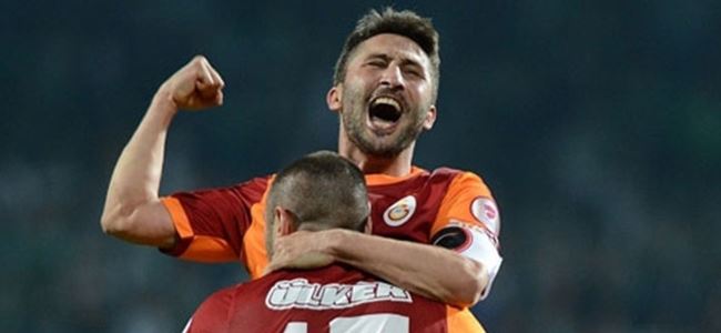 Galatasaray 'sağ' bakıyor