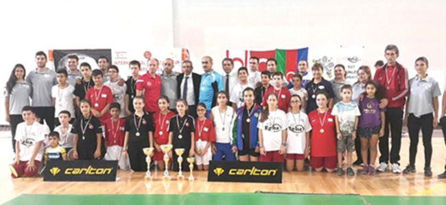 Badminton’da şampiyon Türkiye