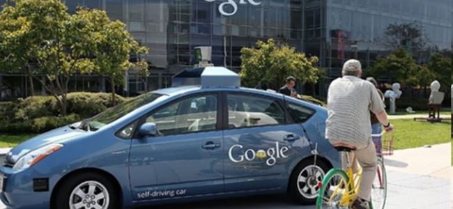Google'ın sürücüsüz otomobili kaza yaptı