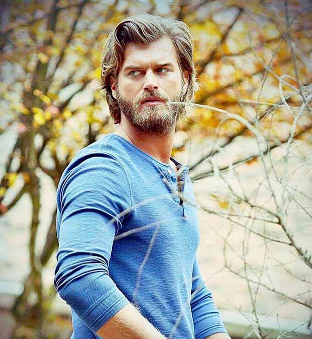 Kıvanç Tatlıtuğ