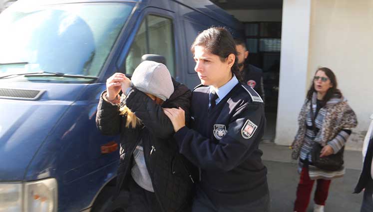 Emine Akçam