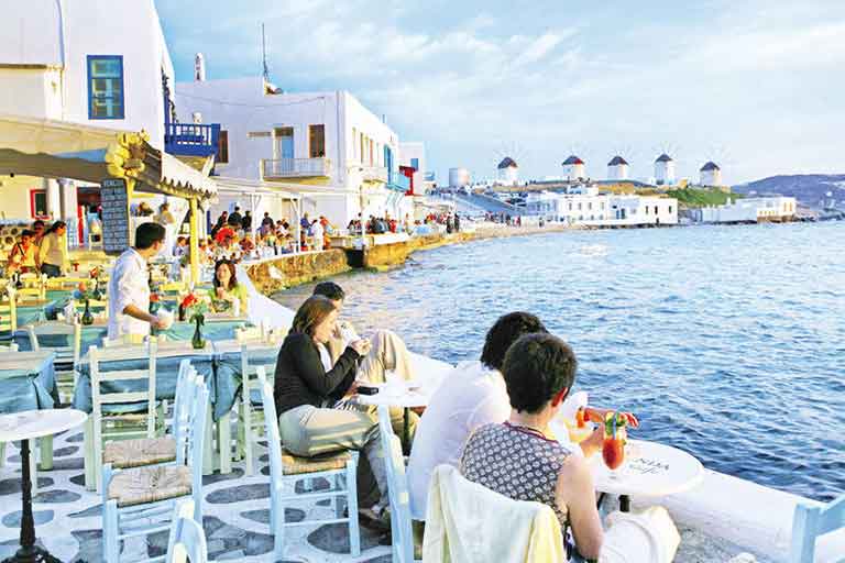 Mikonos Adası