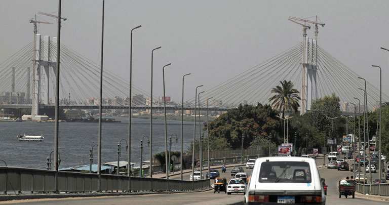 Nil Nehri asma köprü