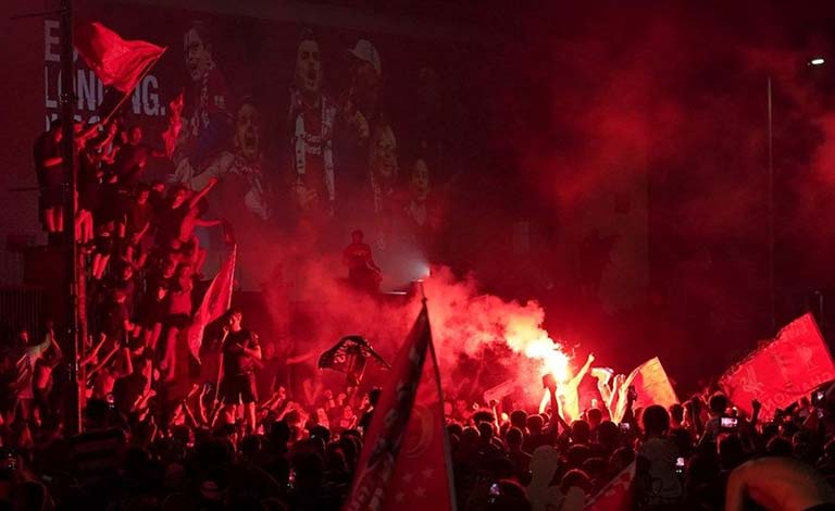 Liverpool şampiyon