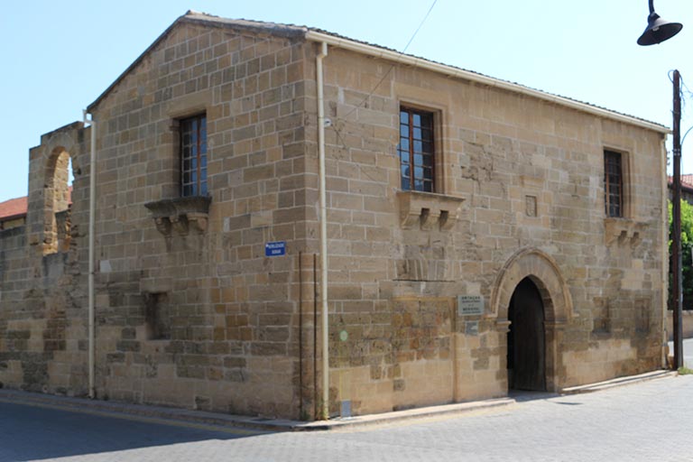 Ortaçağdan kalma bir ev. (Taş Eserler Müzesi.).