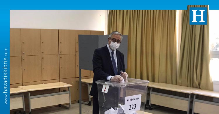 Mustafa Akıncı