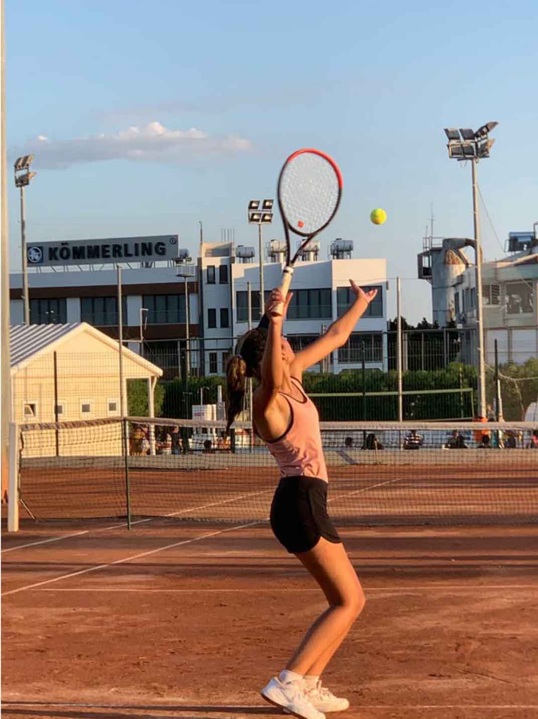 Azra yalkıç