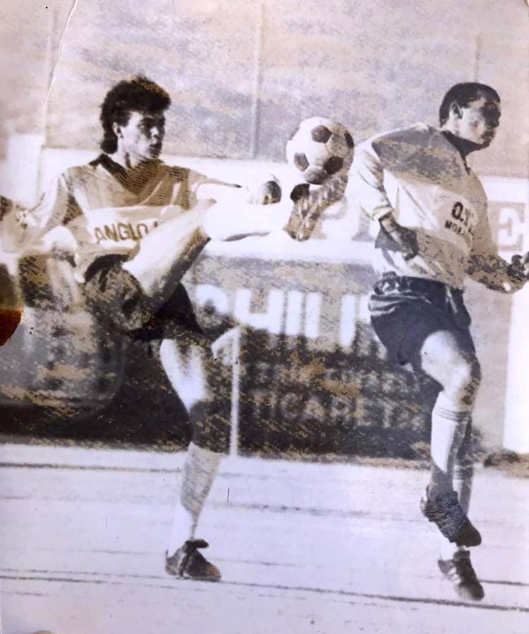 Akay Aşina