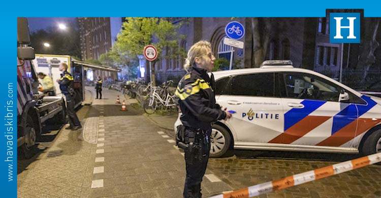 Hollanda'da bıçaklı saldırı