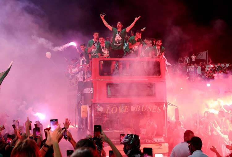 omonia şampiyonluk kutlamaları