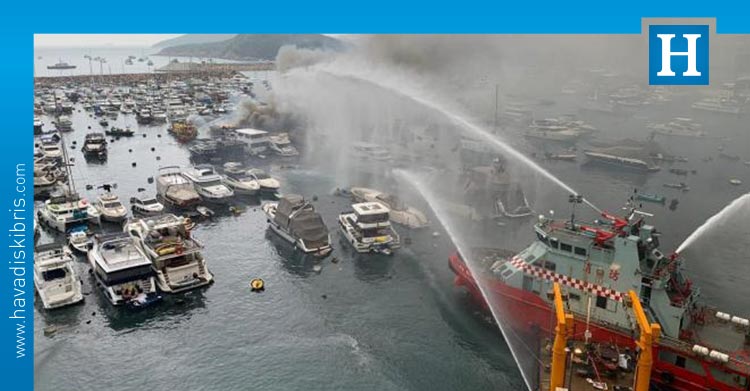 tayfun sığınağındaki tekneler yandı