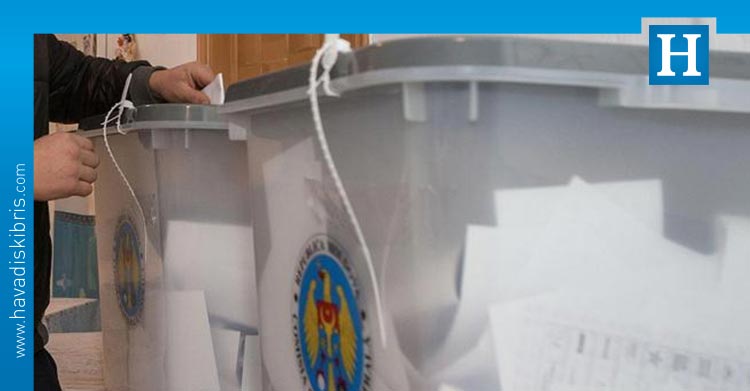Moldova'da erken parlamento seçimi başladı