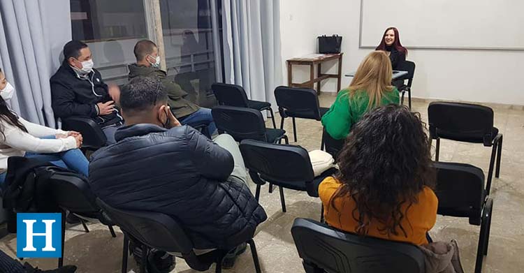 Bağımsızlık Yolu Lefkoşa Bölge Örgütü, 8 Mart etkinlikleri kapsamında "Kıbrıs'ın Kuzeyinde Emekçi Kadın Olmak" temalı söyleşi etkinliği düzenledi.