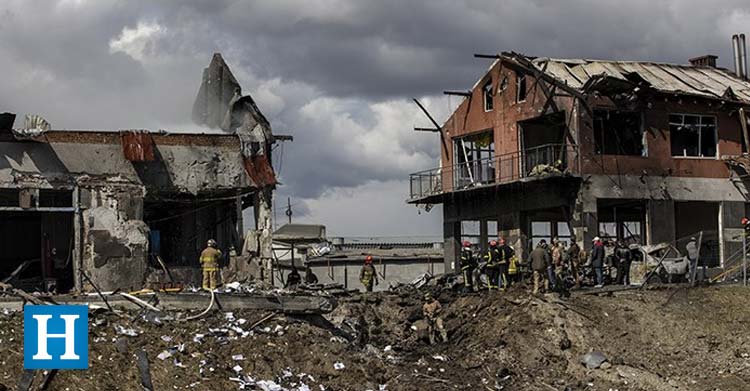 Rusya-Ukrayna savaşının yoğunlaştığı Donbas bölgesinde saldırılar arttı ve bazı yerleşim alanları el değiştirdi.