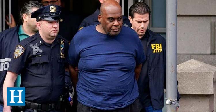 ABD’nin New York kentindeki Brooklyn metrosu saldırısını gerçekleştiren Frank James’in New York’taki East Village bölgesinde polis tarafından yakalandığı bildirildi.