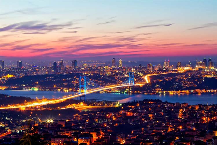 Avantajlı İstanbul Uçak Bileti ile Büyülü Bir Yolculuk Sizi Bekliyor!