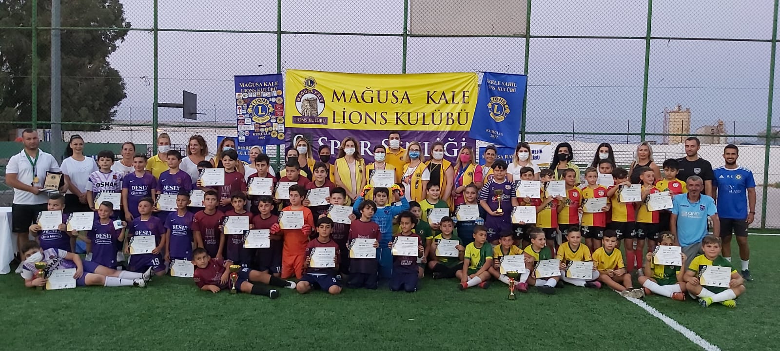 U10 futbol dostluk turnuva