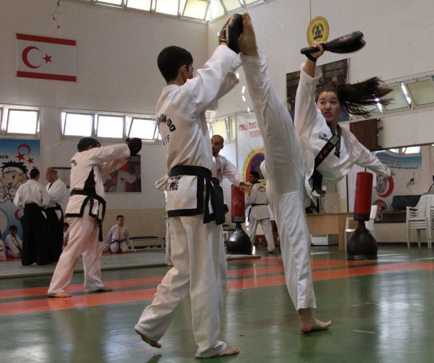 Taekwondoda Zor Hareketler Şampiyonası yapıldı
