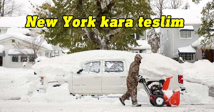 ABD'de New York eyaletinin batı ve kuzey bölgelerinde etkili olan kar fırtınası hayatı durma noktasına getirdi. Kar fırtınası nedeniyle 3 kişi yaşamını yitirirken, New York Valisi Hochul "federal acil durum" ilan edilmesini istedi.