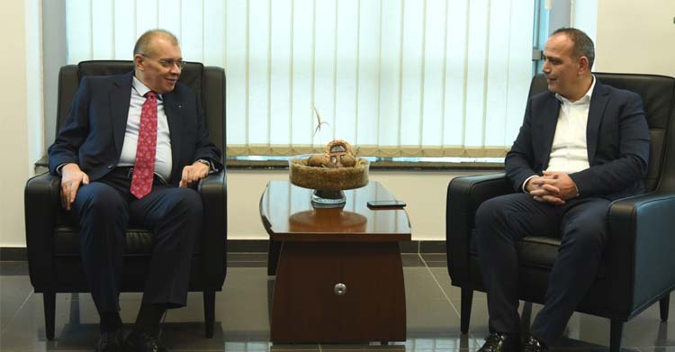 Lefkoşa Türk Belediye Başkanı Mehmet Harmancı, Romanya’nın Kıbrıs Elçisi Sorin Dan Mihalache’yi kabul etti.
