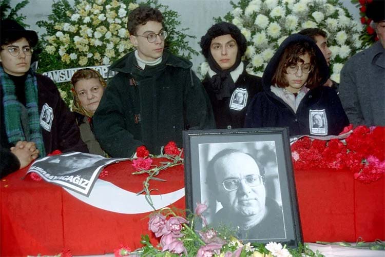 uğur mumcu cinayeti... 30 yıl geçti... Sır perdesi hala aralanamadı