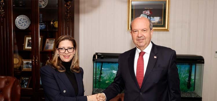 Cumhurbaşkanı Ersin Tatar, Kanada’nın Atina Büyükelçisi Karine Asselin'i kabul etti.