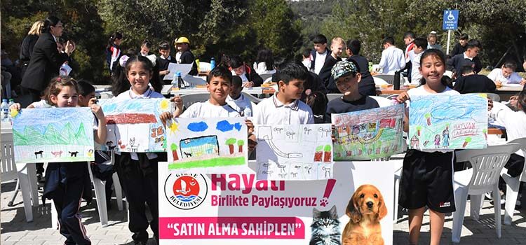 4 Nisan Sokak Hayvanları Günü kapsamında 23 Nisan İlkokulu öğrencileri bugün, Girne Belediyesi Hayvan Barınağına ziyarette bulundular.