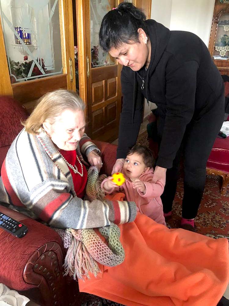 Yaşlılara sevgi ve saygı duyma