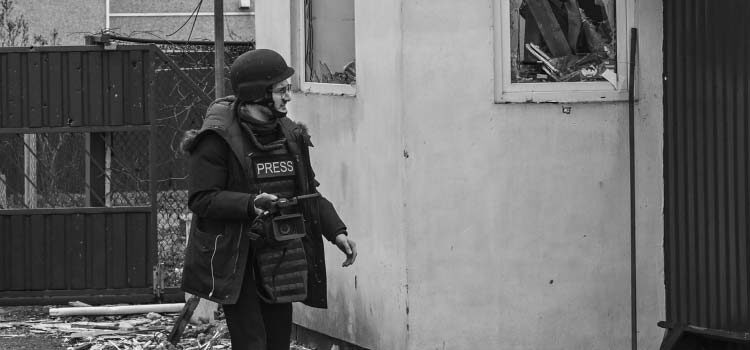 32 yaşındaki video koordinatörü Arman Soldin, pazartesi günü kaldığı yere yakın bir bölgeye düzenlenen füze saldırısı nedeniyle hayatını kaybetti.