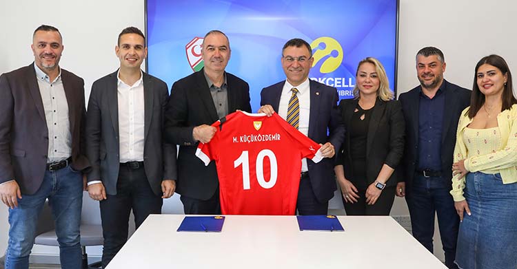 Kuzey Kıbrıs Turkcell, KTFF’nin iletişim ve Gençlik Kupası’nın isim sponsoru oldu