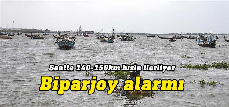 Biparjoy fırtınasının yarın sabah Pakistan’ın kıyı şeridini vurması bekleniyor.