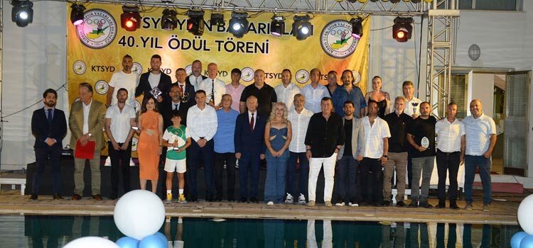 Kıbrıs Türk Spor Yazarları Derneği (KTSYD), geleneksel olarak düzenlediği “Yılın Başarılıları Ödül Töreni” dün akşam yapıldı.
