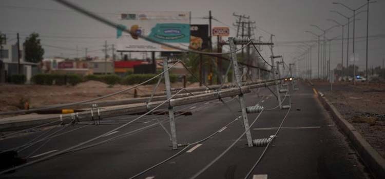 Hilary fırtınası, Meksika'nın Baja California bölgesinin ardından ABD’nin California eyaletine ulaştı.
