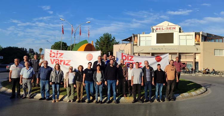 Cumhuriyetçi Türk Partisi (CTP) “Biz Varız: Bu Yol Birlikte Yürünecek” sloganıyla sokağa çıktı, her ilçede çember eylemleri düzenledi.