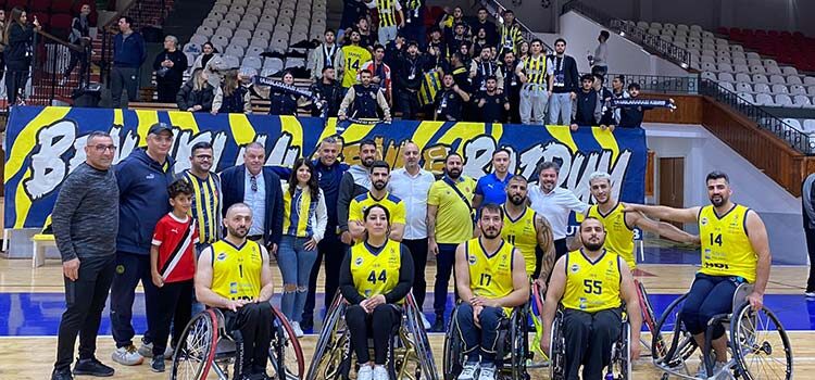 KKTC Fenerbahçe’yi, Fenerbahçe de KKTC’yi çok seviyor