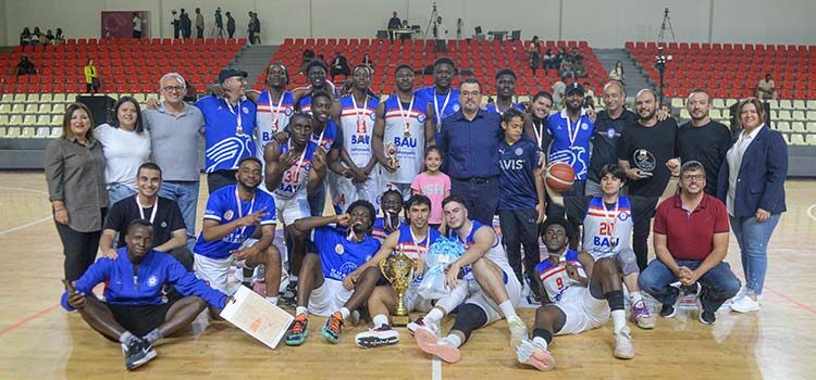 Musmer UniLeague şampiyonu Bahçeşehir Kıbrıs Üniversitesi