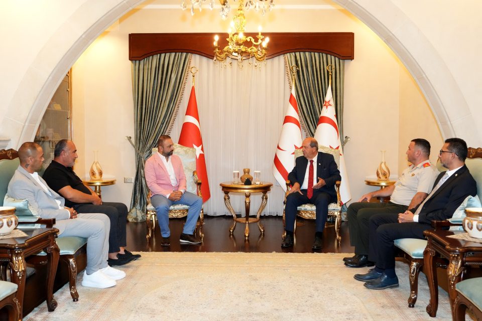 Cumhurbaşkanı Ersin Tatar, Girne Avcılık ve Atıcılık Spor Kulübü başkan ve üyelerini kabul etti