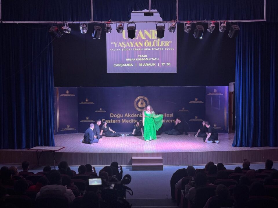 Uyanış-Yaşayan Ölüler