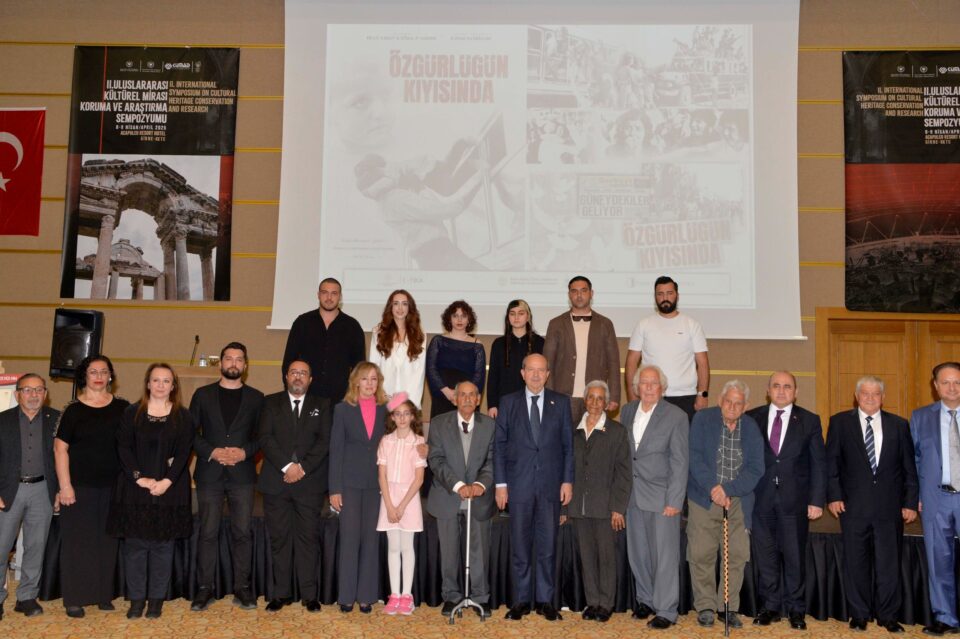 Özgürlüğün Kıyısında belgesel