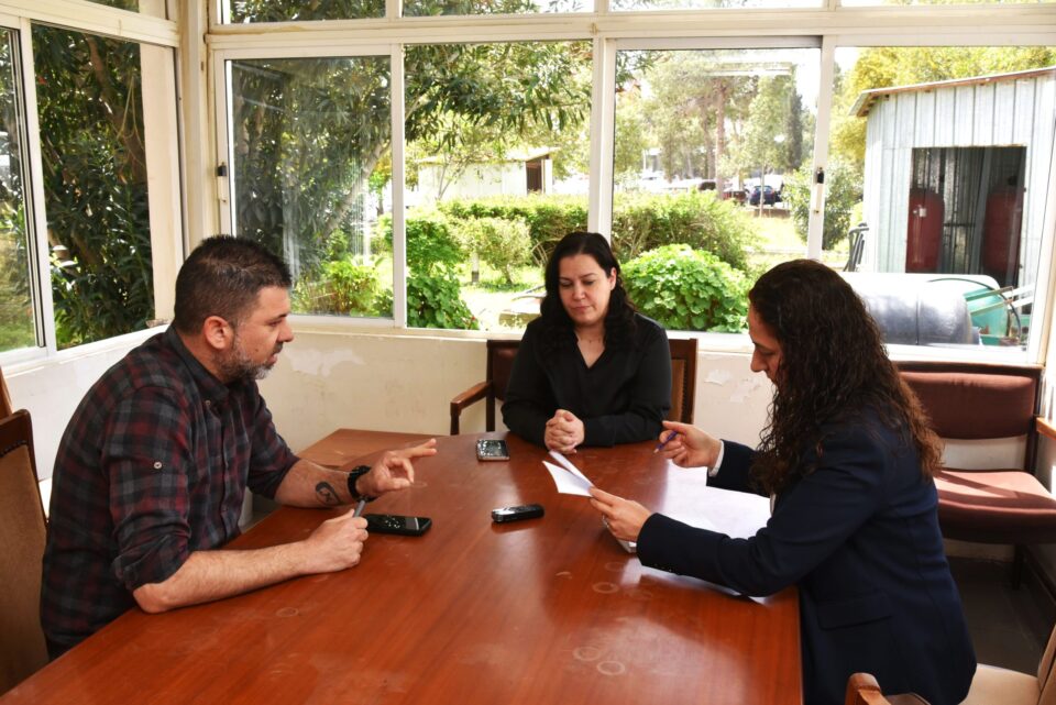 Beyin ve Cerrahisi Uzmanı Prof. Dr. Tanju Uçar, Dr. Burhan Nalbantoğlu Devlet Hastanesi Başhekim Yardımcısı, Beyin ve Sinir Cerrahisi Uzmanı Dr. Çağın Ozankaya ve Dr. Burhan Nalbantoğlu Devlet Hastanesi Nöroloji Uzmanı Dr. Ferda Selçuk Muhtaroğlu,