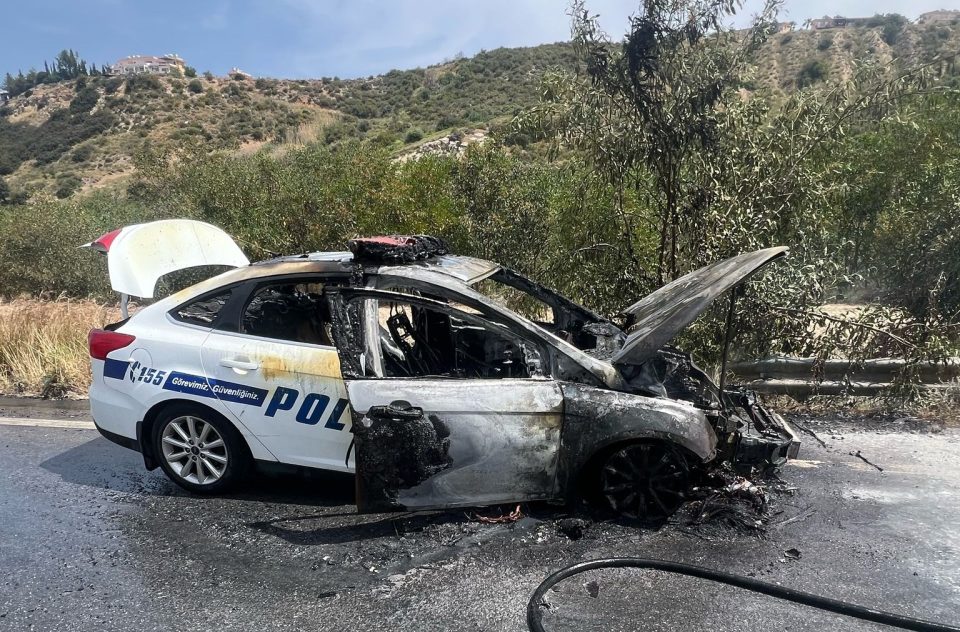 polis aracı yangın