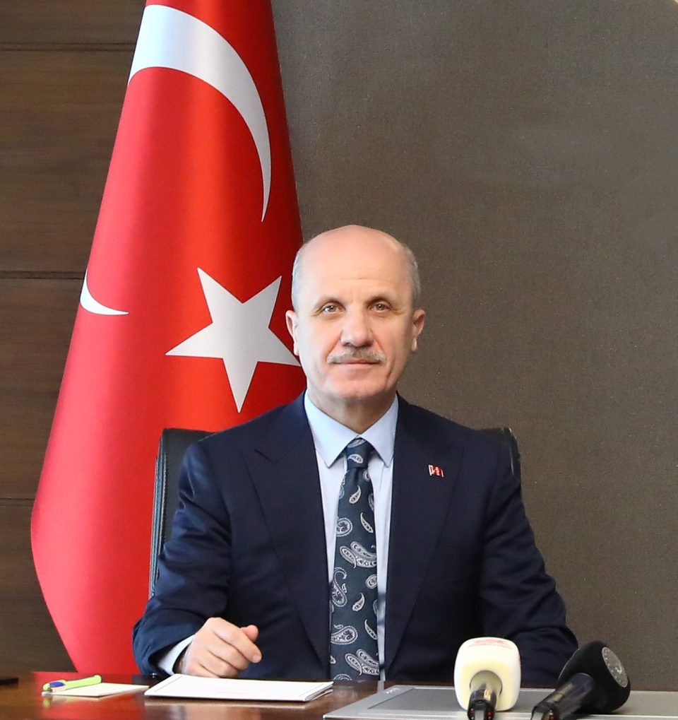 Erol Özvar