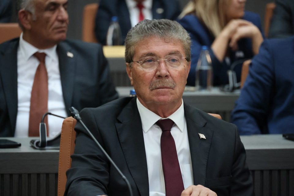 Ünal Üstel