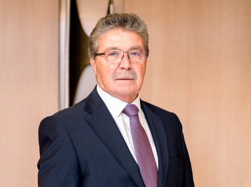 ünal üstel