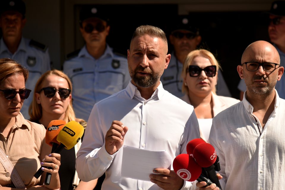 KTÖS eylem